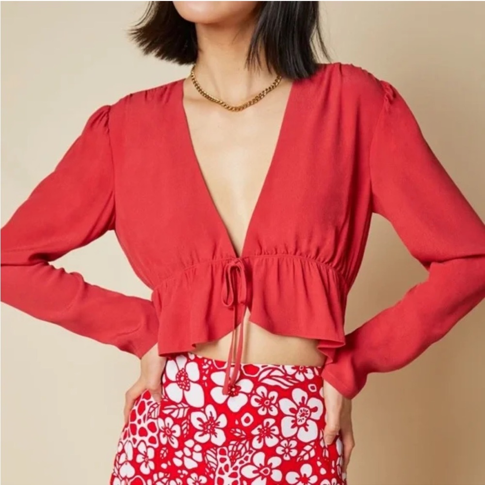 Aritzia Sunday Best tie front women’s crop blouse